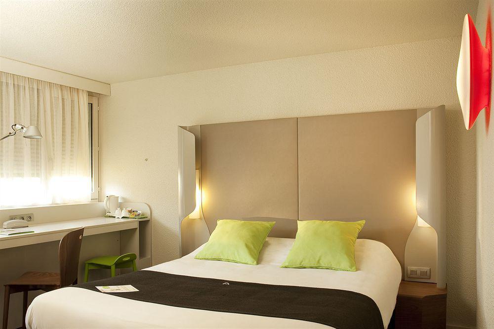 Campanile Biarritz Otel Oda fotoğraf